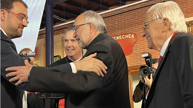 Barbón,Sanz,Artime y el Padre Ángel