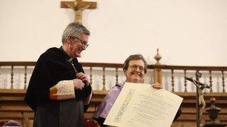 Investidura 'honoris causa' de María Teresa Anguera en la UPSA