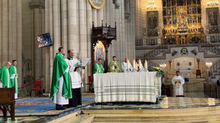 Misa del DOMUND en la Almudena