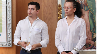 Con mi madrina, el día de mi bautismo