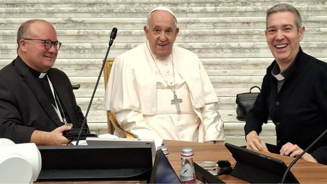 El Papa, Scicluna y Bertomeu