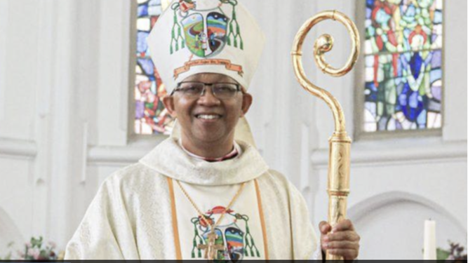 El arzobispo franciscano Syukur