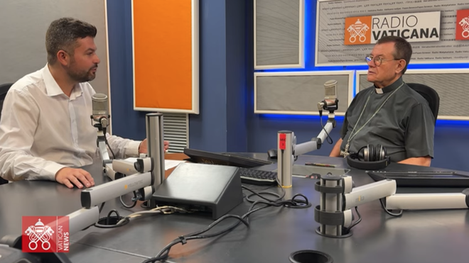 Monseñor Pezzi en Radio Vaticana