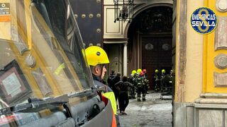 El incendio en la Iglesia de El Silencio (Sevilla) deja daños en el atrio y en la talla de San Judas Tadeo