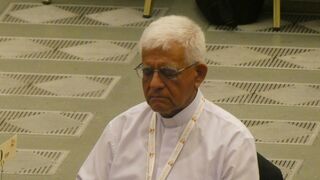 Mons. Miguel Cabrejos en el Sínodo