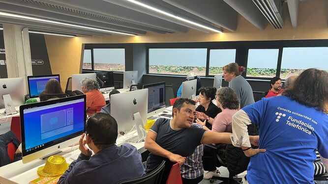 Taller IA Cáritas Campus 42 Barcelona