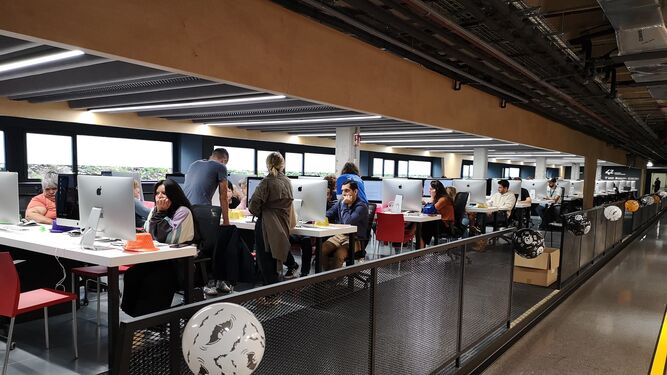 Taller IA Cáritas Campus 42 Barcelona