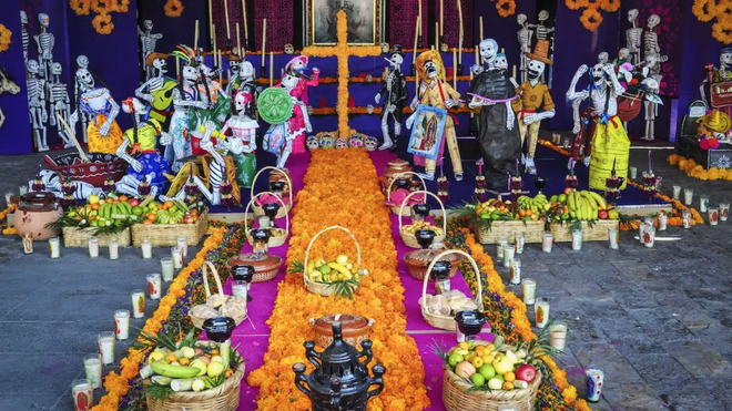 Ofrenda del Día de Muertos. México