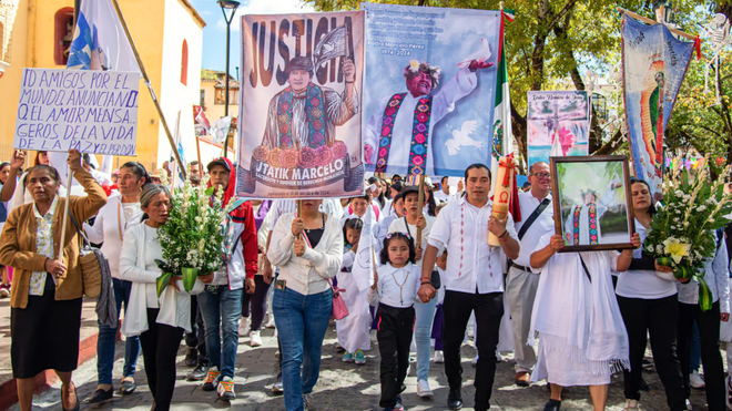 Marcha en Chiapas por la muerte del padre Marcelo Pérez