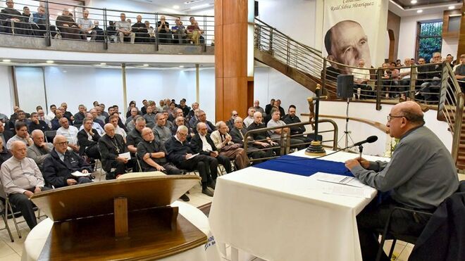 Monseñor Fernando Chomali a su clero: unidad y renovación pastoral en tiempos actuales