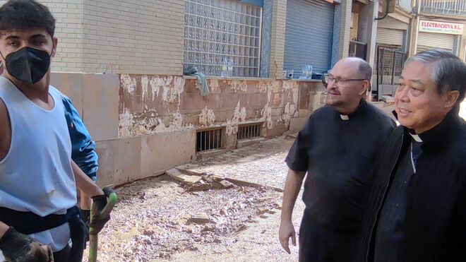 Monseñor Bernardito Auza en Valencia