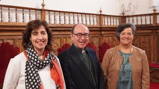 Eva Fernández y Dolores García en las Jornadas de Teología de la UPSA