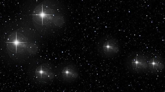 La luz de las estrellas muertas