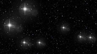 La luz de las estrellas muertas