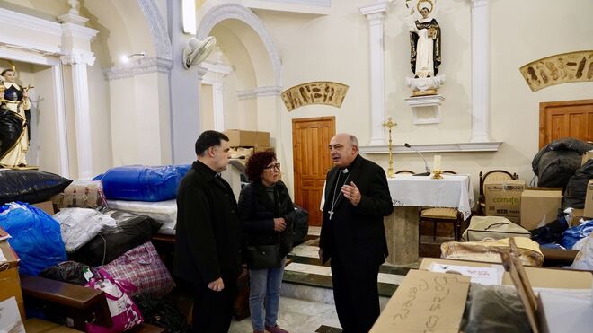 El arzobispo de Valencia acompañó a la Mare de Déu en la visita a Picanya y Torrent, zonas afectadas por la DANA