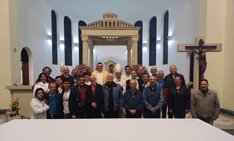 sacerdotes con hogar de Bogota
