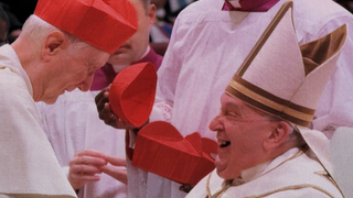 El Papa ríe con Radcliffe