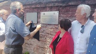 Iglesia de Santiago bendijo placa conmemorativa en simbólico excentro de tortura y crímenes de la dictadura cívico militar