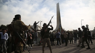 Rebeldes sirios celebran en Damasco el derrocamiento de Al Asad