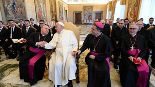 El Papa, con Prieto, Cadiñanos y Valín