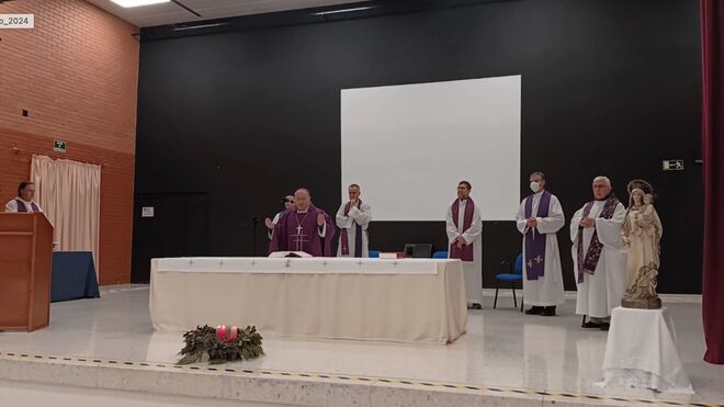 Visita navideña del arzobispo de Prieto al Centro Penitenciario de Teixeiro