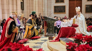 Los Reyes Magos, con el cardenal Cobo, el año pasado