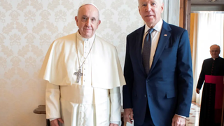 El presidente Biden y el papa Francisco