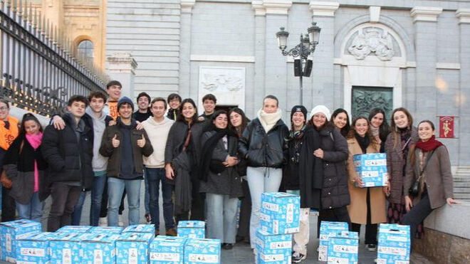 Voluntarios de la iniciativa Nadie Sin Cenar