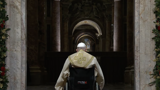 Francisco abrió la Puerta Santa