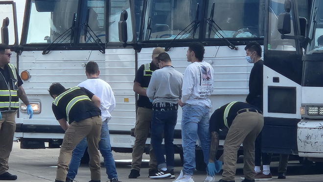 Redada de inmigrantes en el aeropuerto de Texas