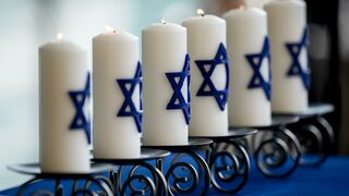 Velas en Madrid en el Día de recuerdo del Holocausto