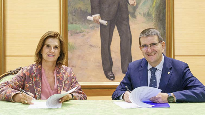 Mónica de Oriol y Juan José Etxeberria