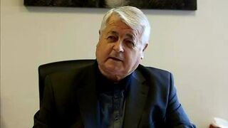 El cura que se dejó hacer (por Dios) y que logró que le dejaran hacer su misión