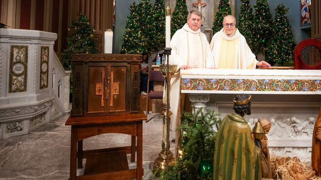 Misa con el sagrario rescatado