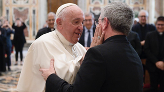 El Papa y Fernando Prado