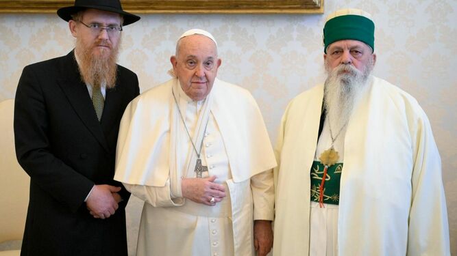 El Papa, en la audiencia con la Comunidad Bektashi de Tirana