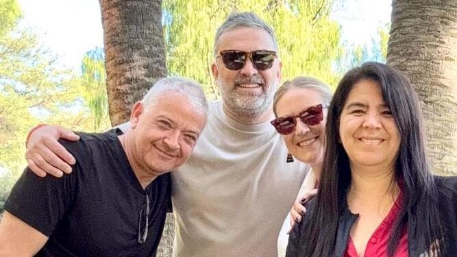 Renzo Orbegozo, junto a Pedro Salinas, Elise Ann Alen y Paola Ugaz