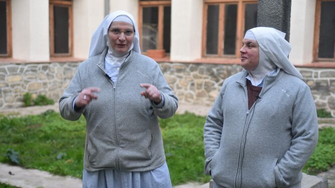 Dos de las exmonjas de Belorado, en Derio