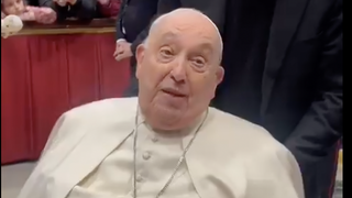 "Espero poder ir a España", dijo el Papa a periodistas españoles que participaban en el Jubileo