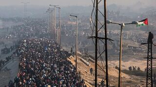 Desplazados palestinos regresan al norte