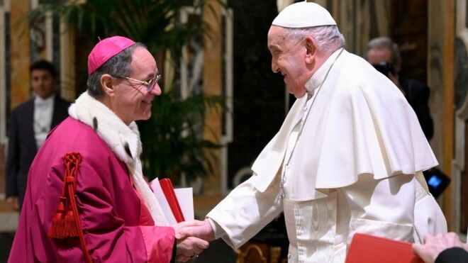 El Papa, con Arellano