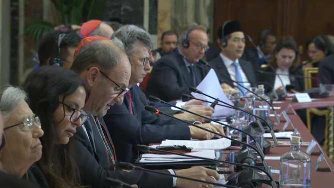 Participantes en la primera Cumbre sobre la Infancia en el Vaticano