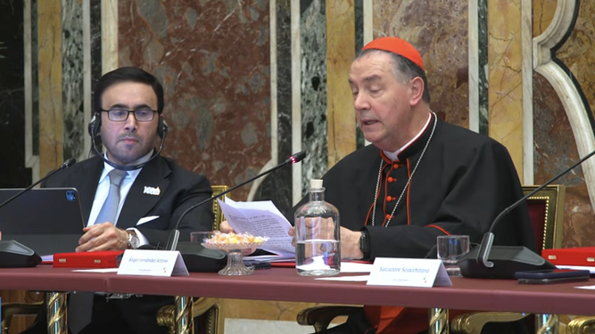 El cardenal Fernández Artime