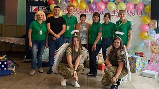 Los "Ángeles de la alegría" en Ucrania