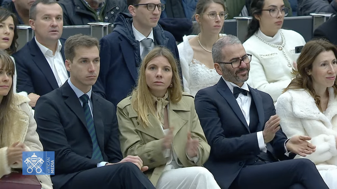 Matrimonios en el Aula Pablo VI para la bendición del Papa