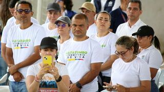 caravana humanitaria que exigen un cese al fuego y la paz en la región del Catatumbo