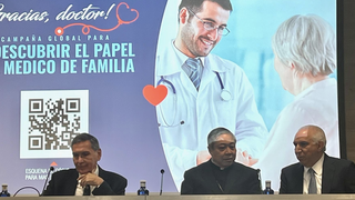 Ramón Tallaj, presidente de SOMOS Community Care, en la presentación de 'Gracias doctor'