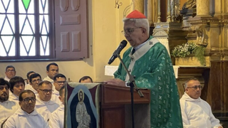 Cardenal Adalberto Martínez Flores