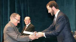 Castellanos recibió en 1998 el Premío Príncipe de Asturias