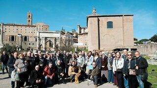 Visita de la peregrinación diocesana a la Roma antigua (V.Gutiérrez / AVAN)